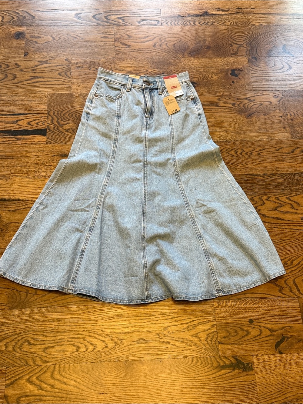 Brand New Woman’s Size 24 Levi's Light Blue Denim Flared A-Line Skirt